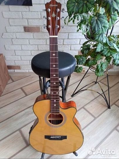 Электроакустическая гитара