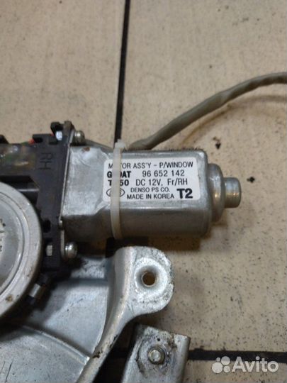 Стеклоподъемник передний правый Chevrolet Aveo