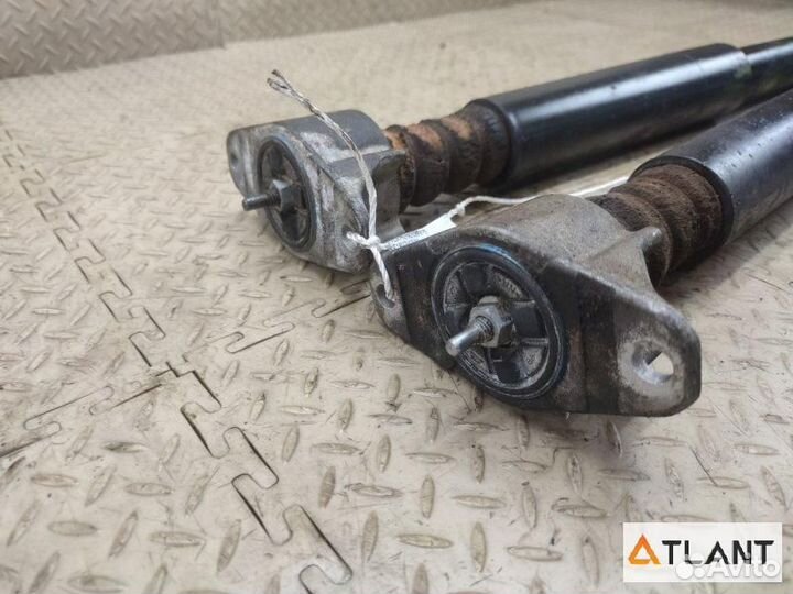 Амортизатор задний mazda premacy