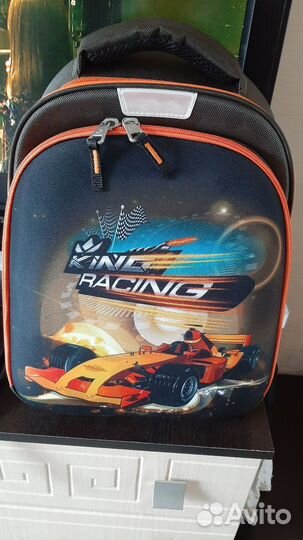 Ранец школьный для мальчика новый