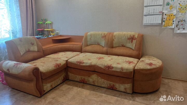 Угловой диван бу