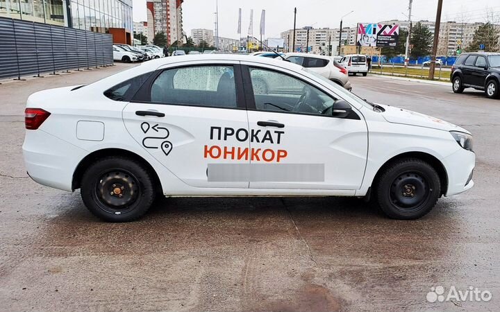 Аренда LADA Vesta от автосалона Юникор