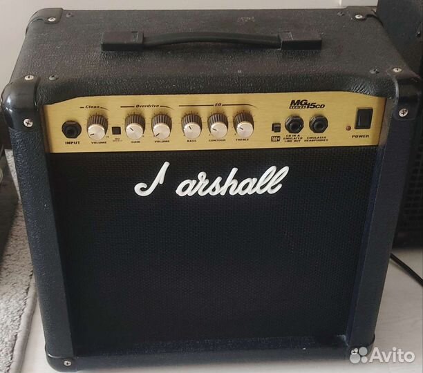 Гитарный комбоусилитель