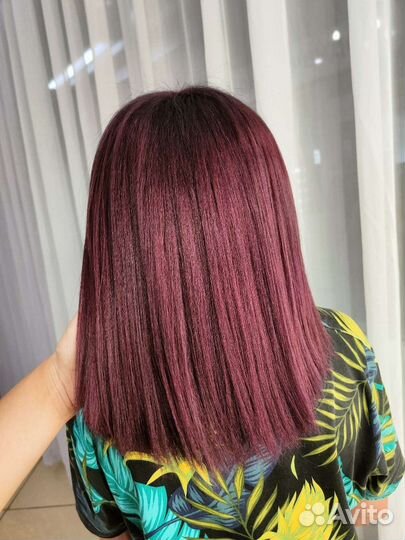 Парикмахер - стилист (волосы, брови, макияж)