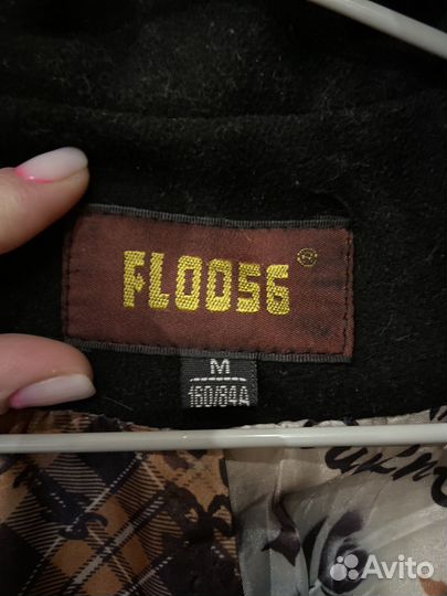 Пальто женское размер 40-42