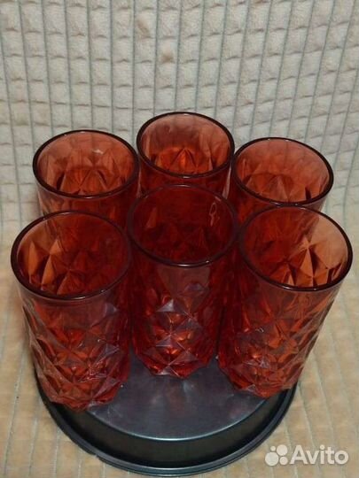 Бокалы из цветного стекла