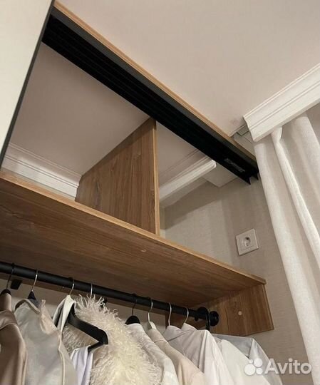 Шкаф купе с зеркалом