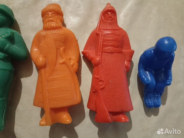 Игрушки СССР солдатики дутыши
