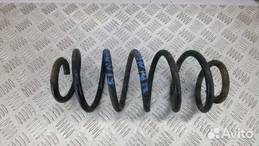 Пружина задняя toyota auris E150 (BBN19LY02)