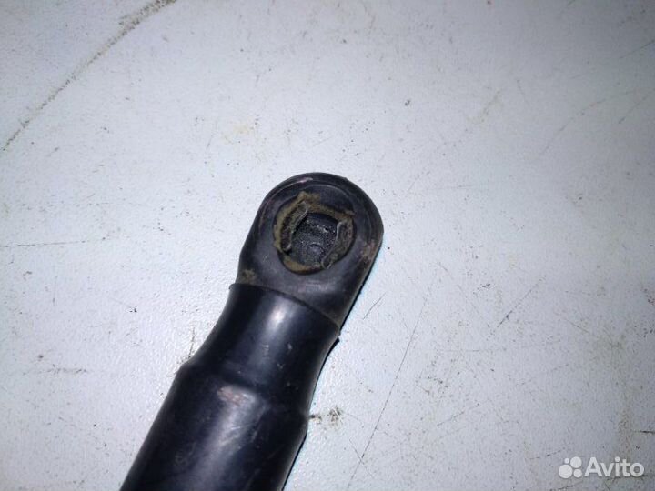 Амортизатор багажника задний Kia Magentis MG