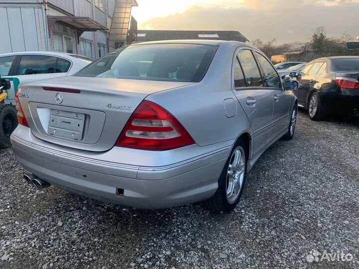 В разбор Mercedes W203 C240 4Matic 57т км по Япони