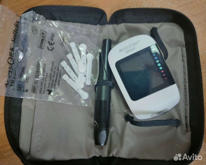 Глюкометр акку-чек инстант Accu-chek Instant
