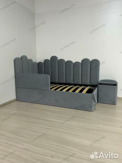 Детская кровать 90х200