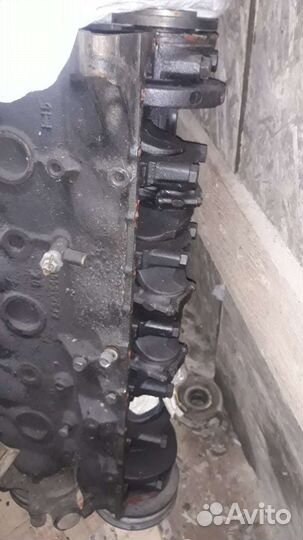 Двигатель на jeep 4,0