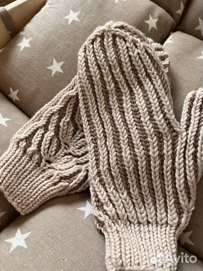 Варежки женские