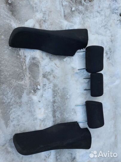 Сиденья задние комплект Тойота Авенсис 2