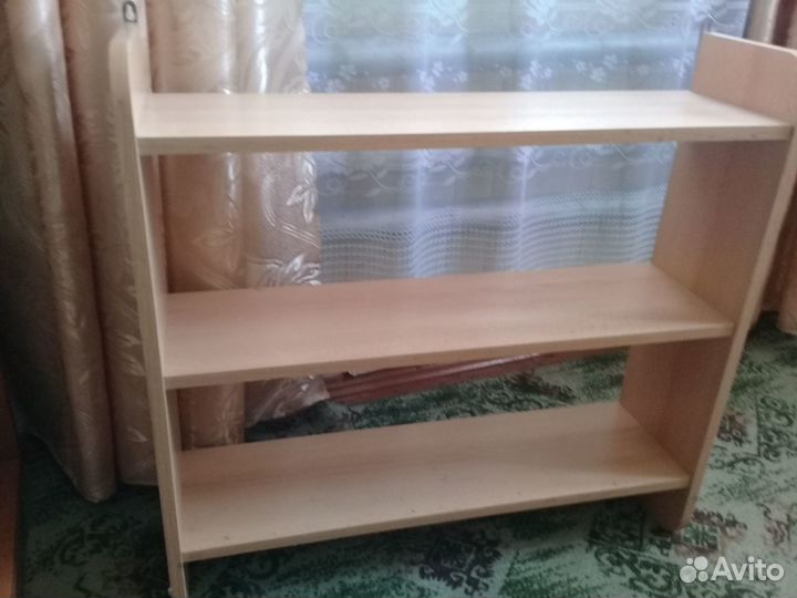 Полочка удобно, уютно, все под рукой