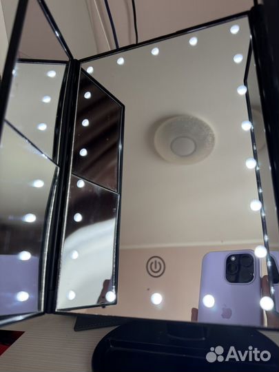 Зеркало с подсветкой настольное