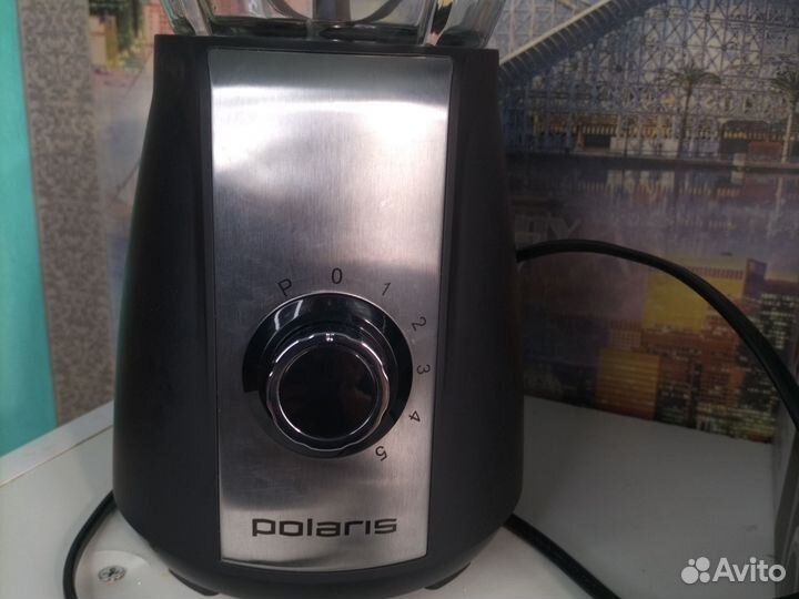 Настольный блендер Polaris 0511G