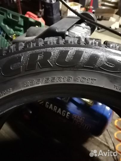 Bridgestone Ice Cruiser 7000 235/55 R19 101T