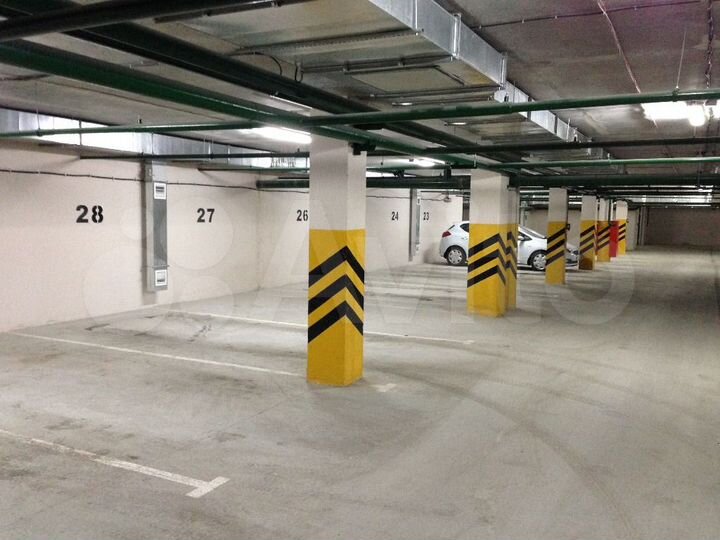 Машиноместо, 10 м²