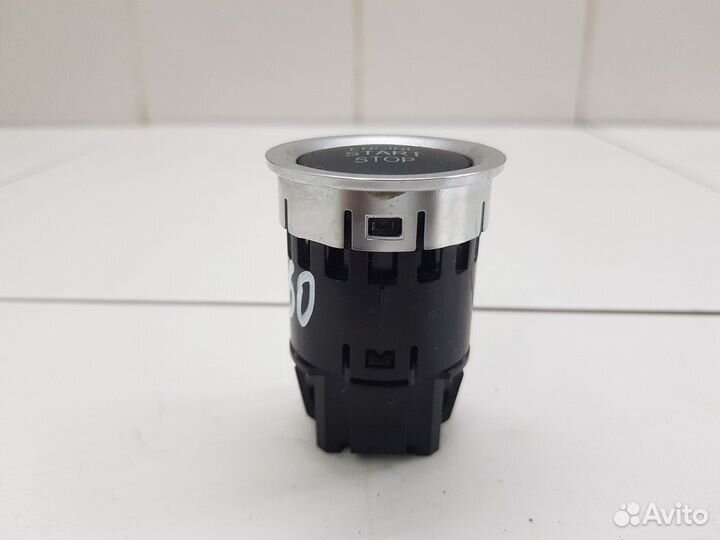 Кнопка запуска двигателя (Chery Tiggo 7)