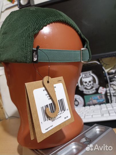 Кепка tnf вельвет новая