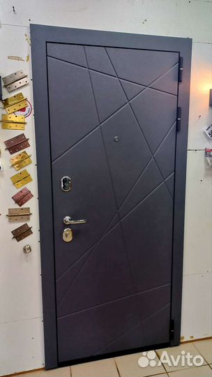 Двери входные и межкомнатные