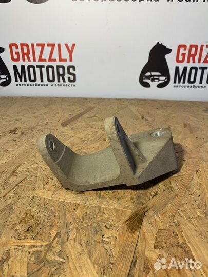 Кронштейн опоры двигателя Chery Tiggo T11 sqre4G16