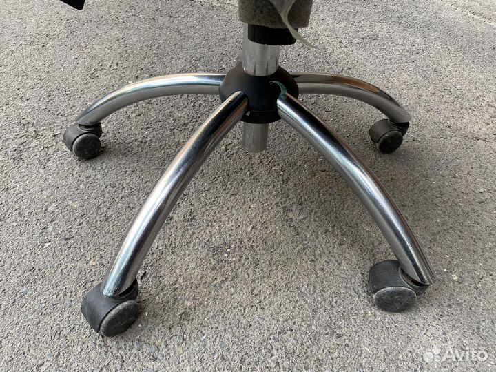 Офисное кресло Samba