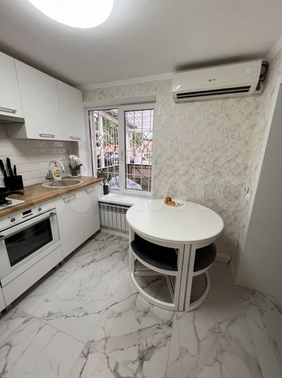 2-к. квартира, 40 м², 1/1 эт.