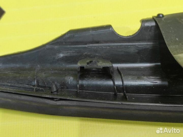 Накладка на крыло передняя правая Lexus Gs350