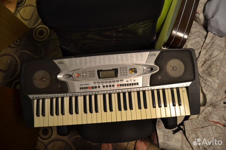 Синтезатор MK-2061