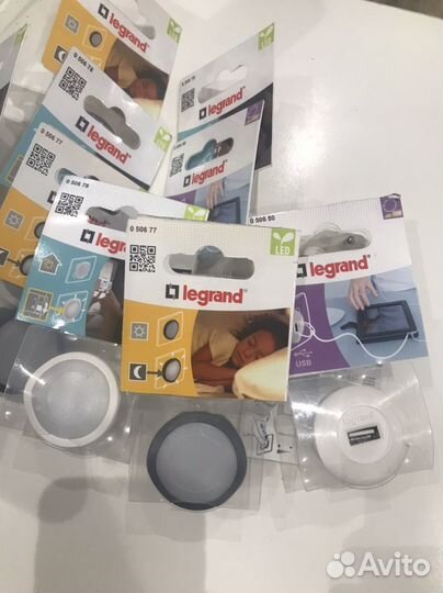 Legrand ночник, съемный фонарик, usb 1,5A