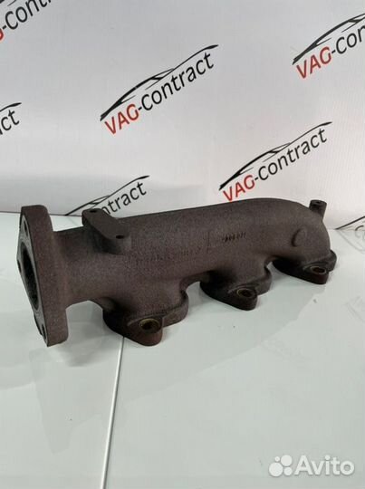 Выпускной коллектор левый Audi A6 C6 3.0 TDI ASB