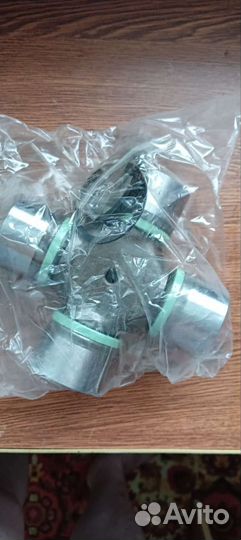 Крестовина кардана на Вольво Ивеко