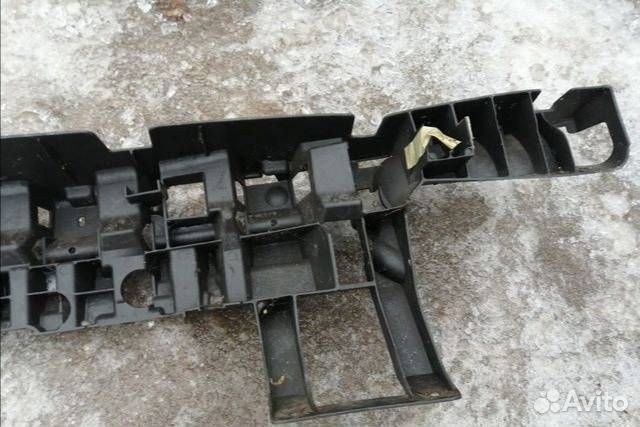 Усилитель заднего бампера Jeep Grand Cherokee WK