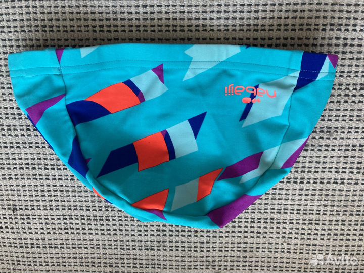 Шорты, шапочка для плавания