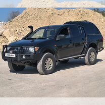 Mitsubishi L200 2.5 AT, 2008, 240 000 км, с пробегом, цена 940 000 руб.