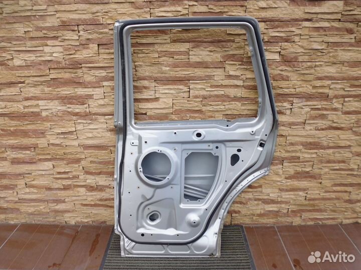 Ленд Ровер Фрилендер 2 дверь задняя правая с 2007