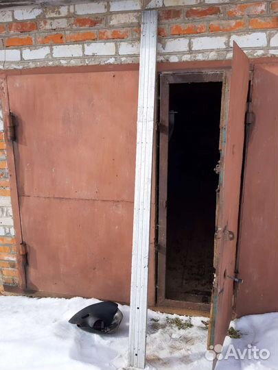 Профильная труба длинна 2м40см,11см5см,толщина4мм