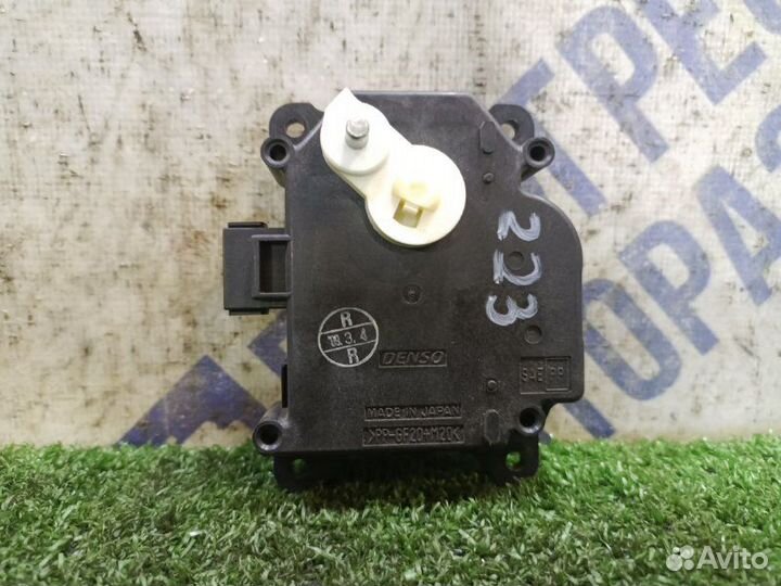 Сервопривод заслонки печки Toyota Mark X седан 2.5