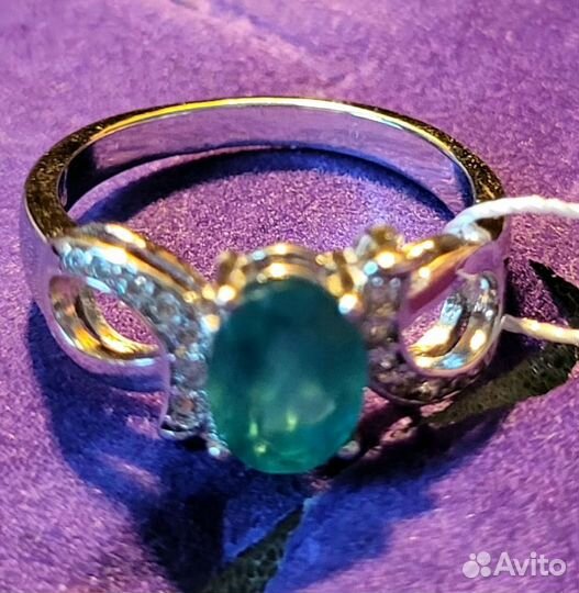 Серебряное кольцо новое
