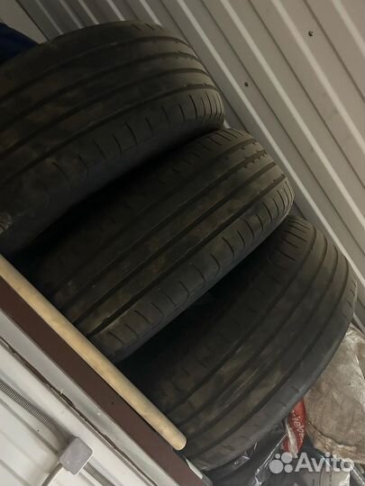 Nexen N8000 235/60 R18