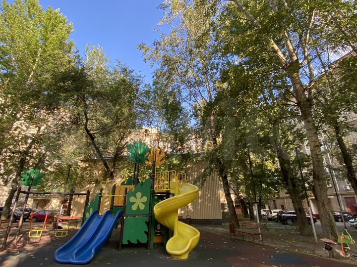 Комната 12 м² в 3-к., 1/3 эт.