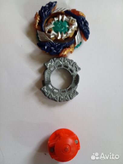 Бэйблэйд Фафнир