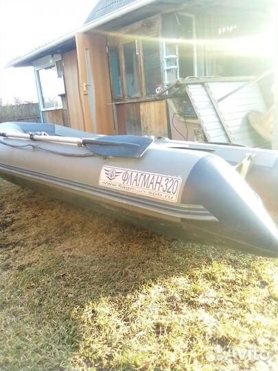 Лодка флагман-320