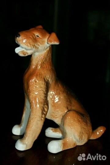 Собака Эдельтерьер-фарфоровая статуэтка