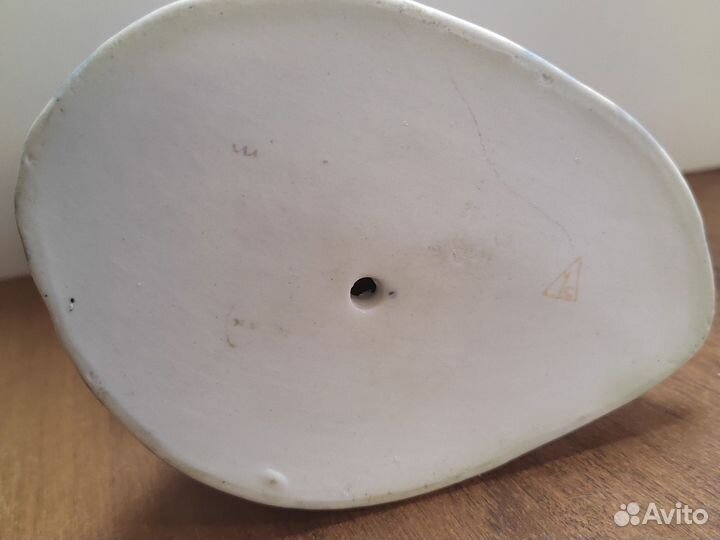 Фарфор девочка с букетом