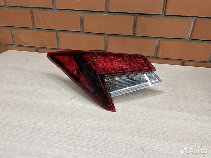 Задний левый фонарь Hyundai Elantra 7 ориг без деф